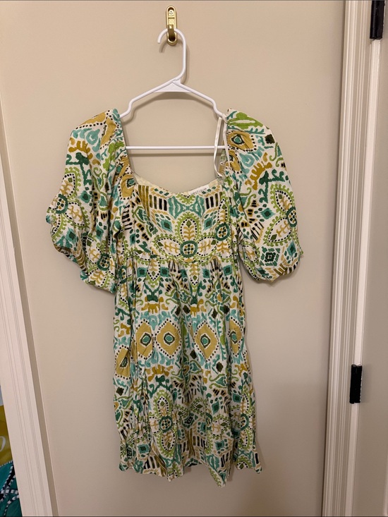 vestique Dresses & Skirts - Vestique Green & Yellow Patterned Women’s Puff-Sleeve Dress